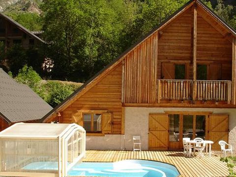 CHALET 14 personnes - 8 pieces