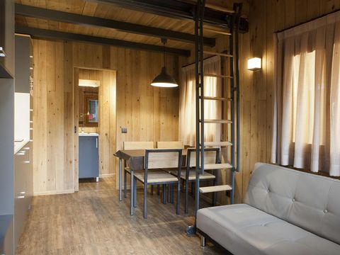 BUNGALOW 4 personnes - BORD DE LUXE