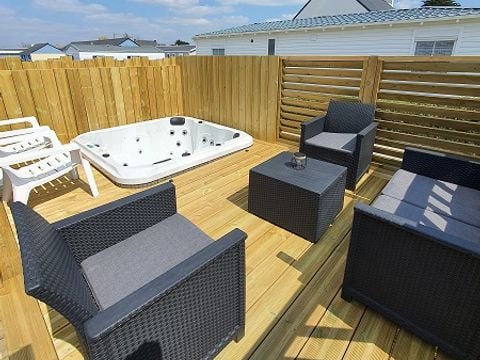 MOBILHOME 6 personnes - loggia 2 chambres Vue mer + SPA inclus pour les séjours de 5 nuits et +