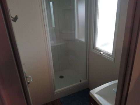 MOBILHOME 6 personnes - 006 (3 chambres, 1 salle d'eau) - Clim, TV - Terrasse couverte