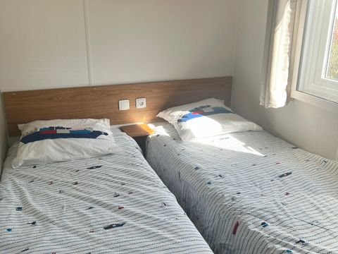 MOBILHOME 8 personnes - 3 chambres - 1 salle d'eau - (Clim, Lave-vaisselle, Lave-linge) - Terrasse couverte - 007