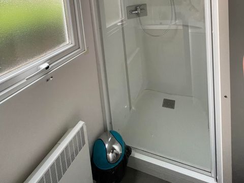 MOBILHOME 8 personnes - 010 (3 chambres, 2 salle d'eau) - Clim, TV, Lave-vaisselle - Terrasse couverte