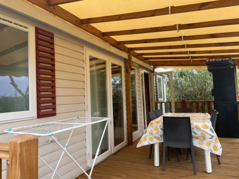 MOBILHOME 8 personnes - 010 (3 chambres, 2 salle d'eau) - Clim, TV, Lave-vaisselle - Terrasse couverte