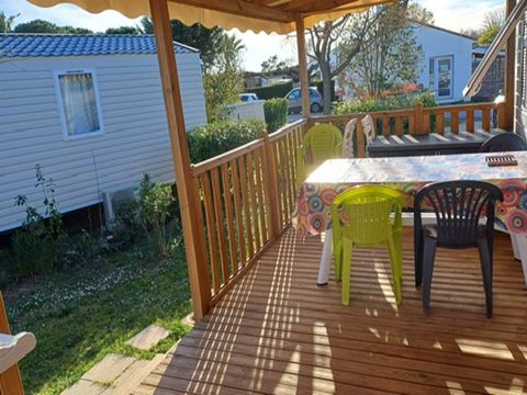 MOBILHOME 6 personnes - 009 (3 chambres, 2 salle d'eau) - Clim, TV, Lave-vaisselle - Terrasse couverte