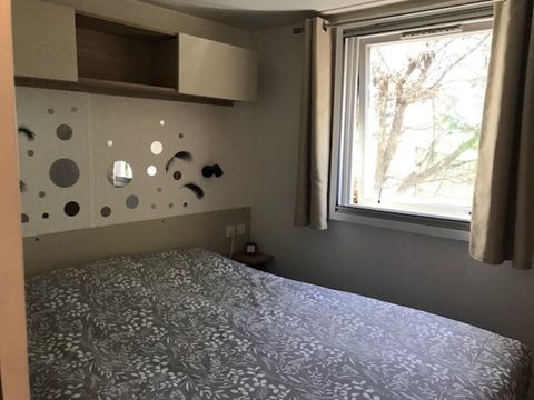 MOBILHOME 6 personnes - 3 chambres - 2 salle d'eau - (Clim, TV, Lave-linge) - Terrasse couverte