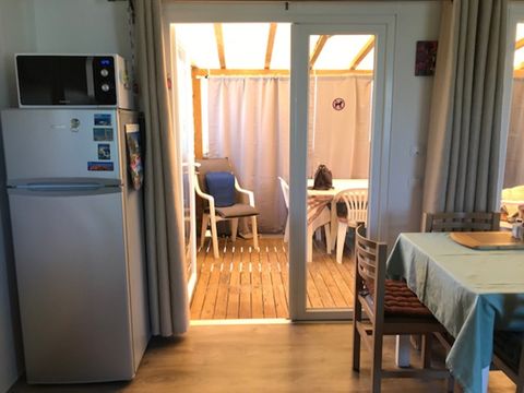 MOBILHOME 6 personnes - 3 chambres - 2 salle d'eau - (Clim, TV, Lave-linge) - Terrasse couverte