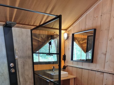 TENTE TOILE ET BOIS 4 personnes - Tente Safari Luxe avec sanitair-Zeelt