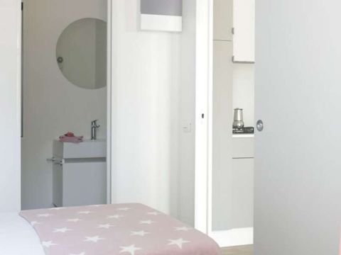 MOBILHOME 5 personnes - SUPERIOR JACUZZI