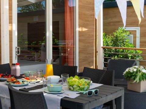 MOBILHOME 5 personnes - SUPERIOR JACUZZI