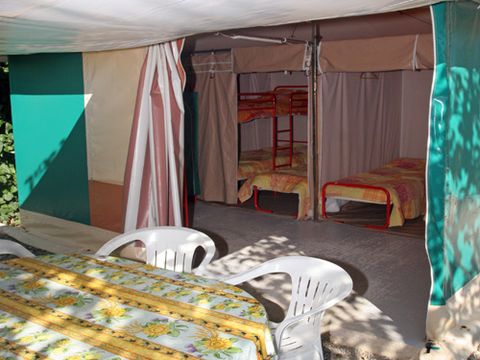 BUNGALOW TOILÉ 5 personnes - Jaima, 2 chambres sans sanitaire et rénové en 2017