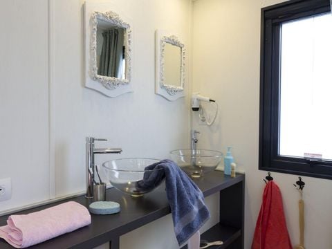 MOBILHOME 2 personnes - Cube Suite