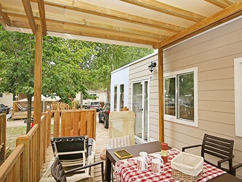Mobilhome 4 personnes - Comfort XL | 2 Ch. | 4 Pers. | Terrasse surélevée | Clim.