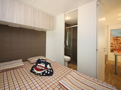 Mobilhome 4 personnes - Comfort XL | 2 Ch. | 4 Pers. | Terrasse surélevée | Clim.