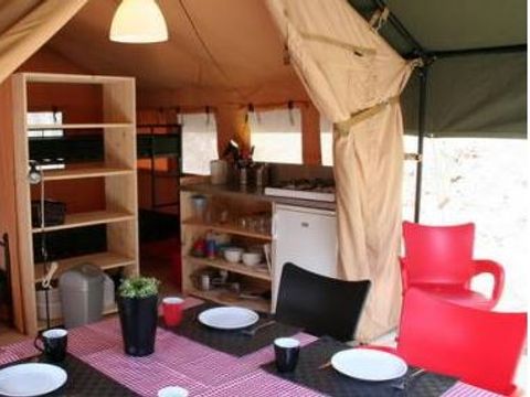 Hébergement 4 personnes - Tente Lodge Indiana Arago/izards (sans sanitaires)