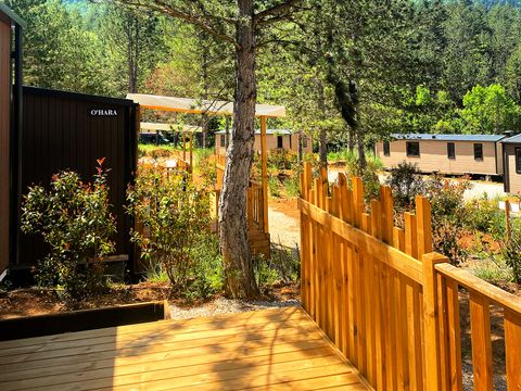 MOBILHOME 4 personnes - Cottage 33m² Confort - 2 chambres + Terrasse semi-couverte + TV + 2SDB + Vue Lac 4 pers