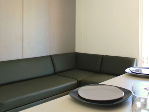 MOBILHOME 4 personnes - Cottage 33m² Confort - 2 chambres + Terrasse semi-couverte + TV + 2SDB + Vue Lac 4 pers