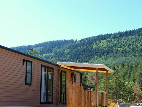MOBILHOME 6 personnes - Cottage 40m² Confort - 3 chambres + Terrasse semi-couverte + TV + 2SDB + Vue Lac 6 pers