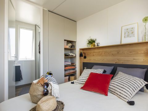MOBILHOME 6 personnes - Cottage 40m² Confort - 3 chambres + Terrasse semi-couverte + TV + 2SDB + Vue Lac 6 pers