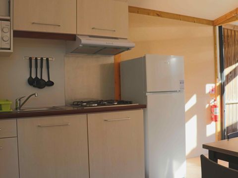 CHALET 4 personnes - Chalet Bord de Lac 28m² Confort - 2 chambres + Terrasse intégrée + TV 4 pers