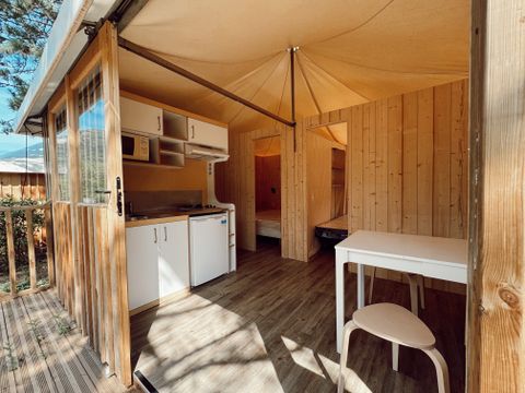 LODGE 4 personnes - Lodge 25m² - 2 chambres + Terasse intégrée 4 pers