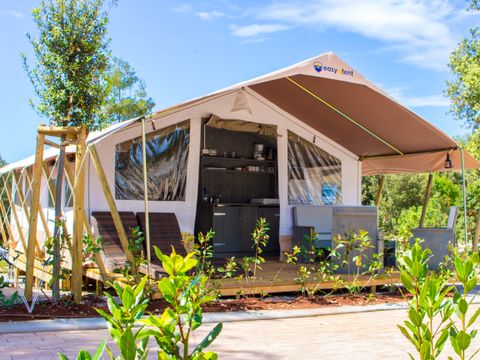 Tente en toile et en bois 5 personnes - Luxury safari tent