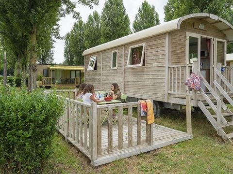 HÉBERGEMENT INSOLITE 4 personnes - CONFORT