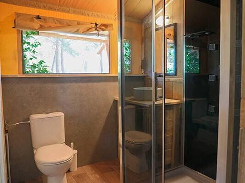Tente en toile et en bois 6 personnes - Tente Safari Lodge | 3 Ch. | 6 Pers. | Terrasse surélevée | Clim.