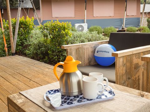 TENTE TOILE ET BOIS 4 personnes - Naturiste Ulika - Tente Safari + sanitaires + air conditionné (6P)