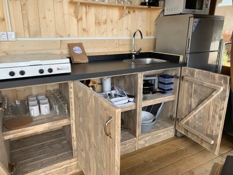 TENTE TOILE ET BOIS 4 personnes - Naturiste Ulika - Tente Safari + sanitaires + air conditionné (6P)