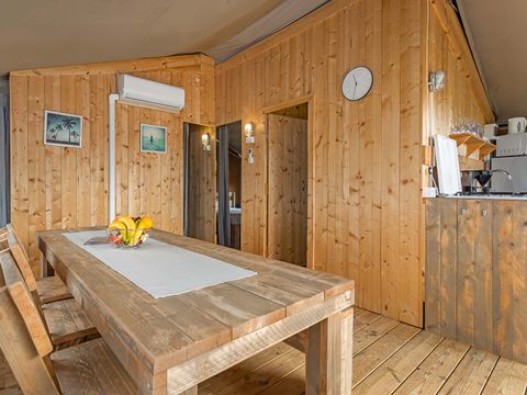 Tente en toile et en bois 4 personnes - Naturiste Ulika - Tente Safari + sanitaires + air conditionné (6P)