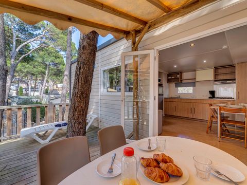 MOBILHOME 6 personnes - Premium Azure | 3 Ch. | 6 Pers. | Terrasse surélevée | Clim.