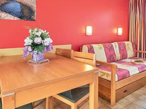BUNGALOW 4 personnes - Essentiel Bungalow Chambre 4 pers Terrasse