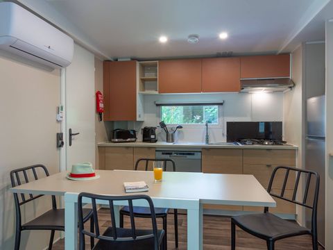 MOBILHOME 6 personnes - Comfort | 3 Ch. | 6 Pers. | Terrasse surélevée | Clim.