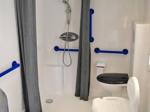 MOBILHOME 4 personnes - PMR | Comfort | 2 Ch. | 4 Pers. | Terrasse surélevée | Clim.