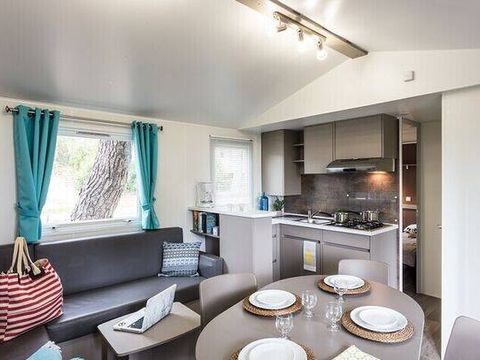 MOBILHOME 6 personnes - Mobil-home | Comfort | 3 Ch. | 6 Pers. | Terrasse surélevée non couverte | 1 SDB | Clim. | TV