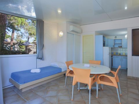 BUNGALOW 5 personnes - Classique Bung 2 chambres 5 personnes Vue Terrasse