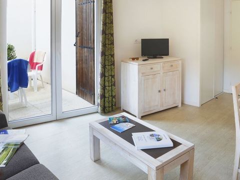 STUDIO 4 personnes - G/368 - studio + cabine - 4 personnes