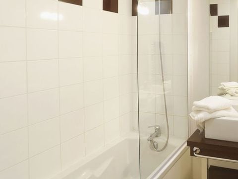 MAISON 6 personnes - G/368 - 2 pièces + cabine - 6 personnes