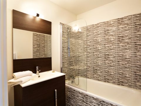 APPARTEMENT 6 personnes - G/348_3 PIECES 6 PERSONNES