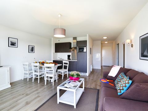 APPARTEMENT 8 personnes - G/348_4 PIECES 8 PERSONNES