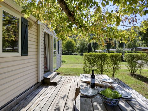 Mobilhome 5/6 personnes - Confort - 2 chambres - Terrasse ouverte