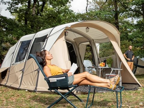 TENTE 4 personnes - Le Prêt à camper Grand Confort 1/4 pers
