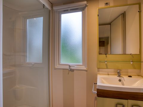 MOBILHOME 6 personnes - Mobil-home Confort 2ch terrasse semi couverte 5/6 pers