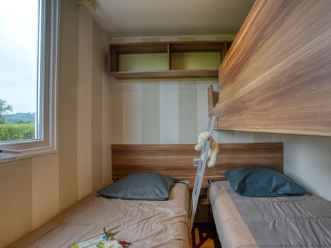 Mobilhome 5/6 personnes - Confort - 2 chambres - Terrasse semi couverte