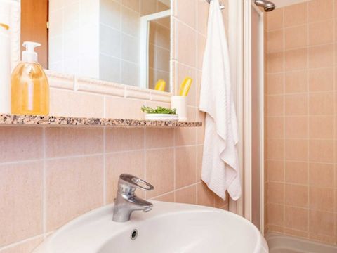 BUNGALOW 4 personnes - SUPERIEUR VULCI