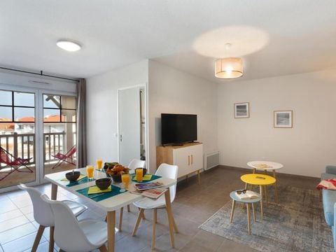 APPARTEMENT 6 personnes - G/349 - 2 pièces + cabine - 6 personnes