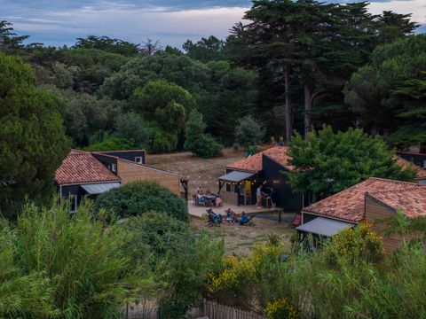 Mobilhome 8 personnes - Cabane CONFORT Tribu | 4 chambres