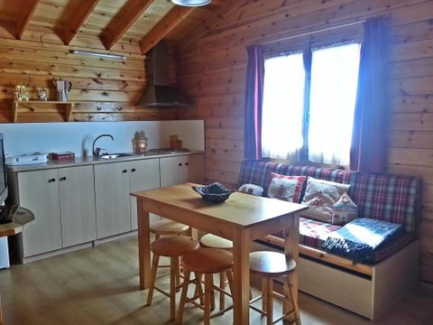 BUNGALOW 4 personnes - Bungalow Aneu