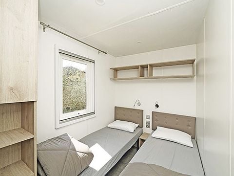 Mobilhome 6 personnes - Premium | 3 Ch. | 6 Pers. | Terrasse surélevée | 2 SDB | Clim. | TV