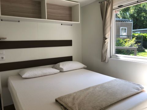 MOBILHOME 6 personnes - 6 PLACES AVEC JARDIN PRIVÈ